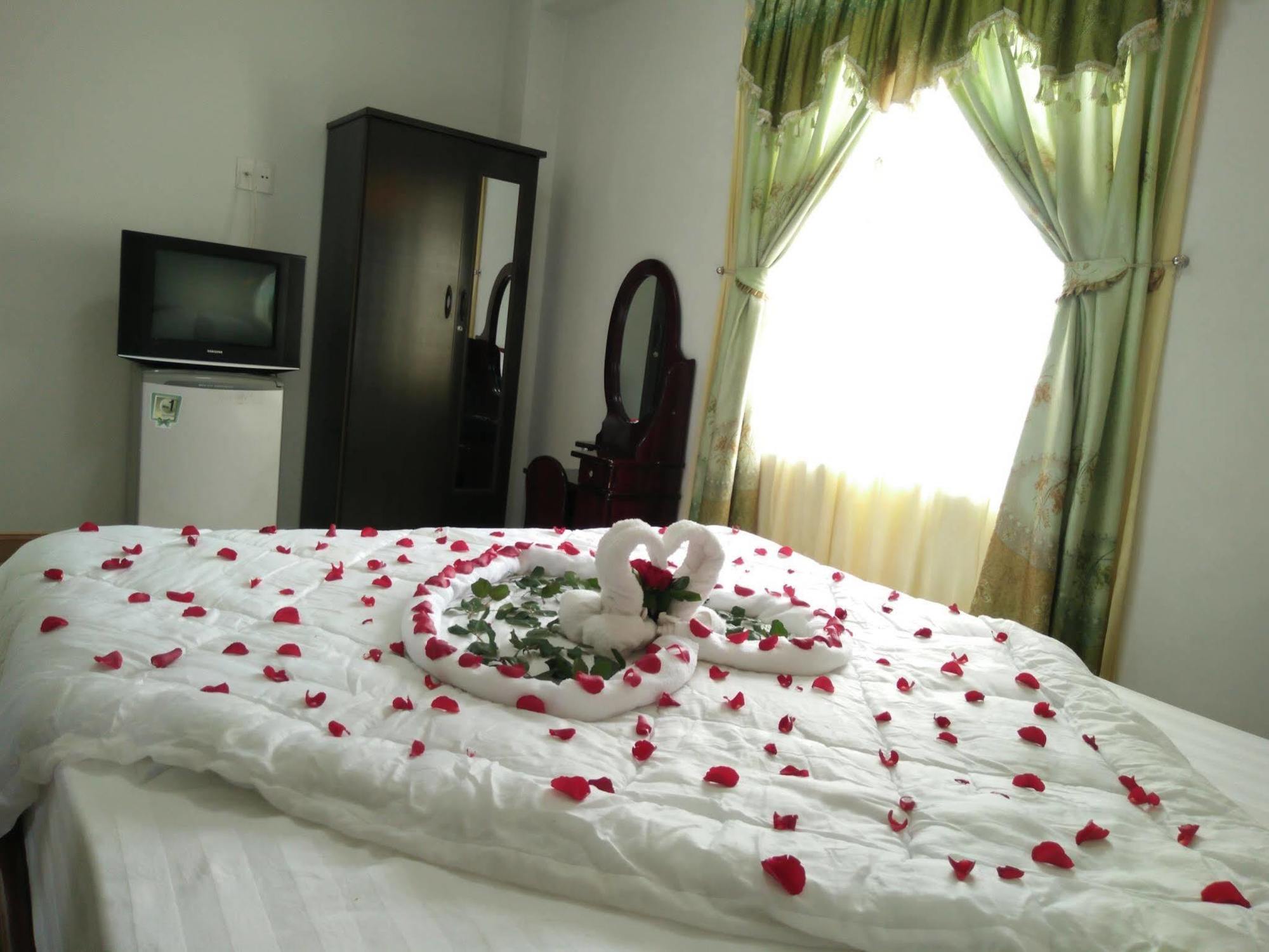 Valentine Hotel هوي المظهر الخارجي الصورة